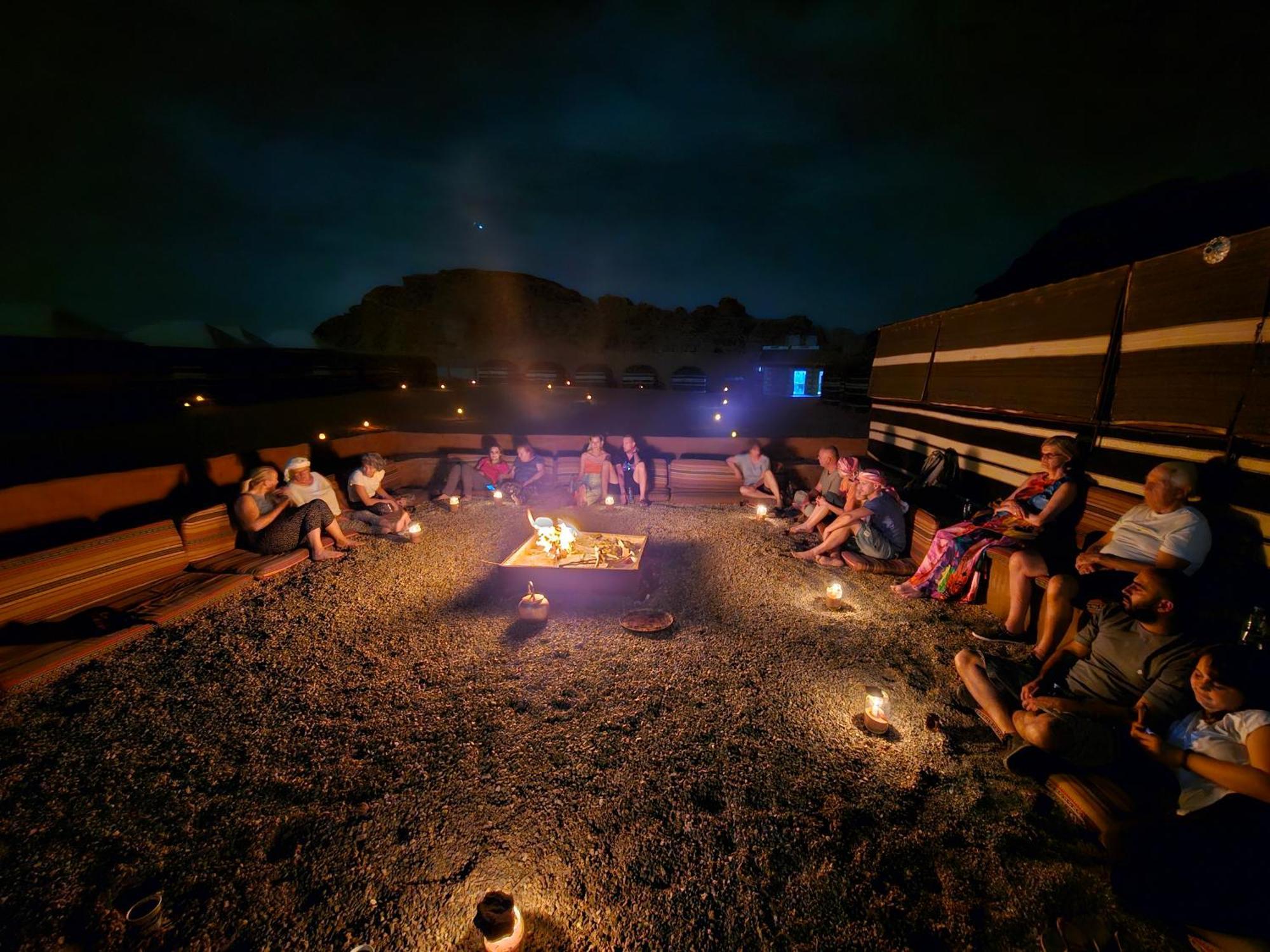 Wadi Rum Candles Camp ภายนอก รูปภาพ