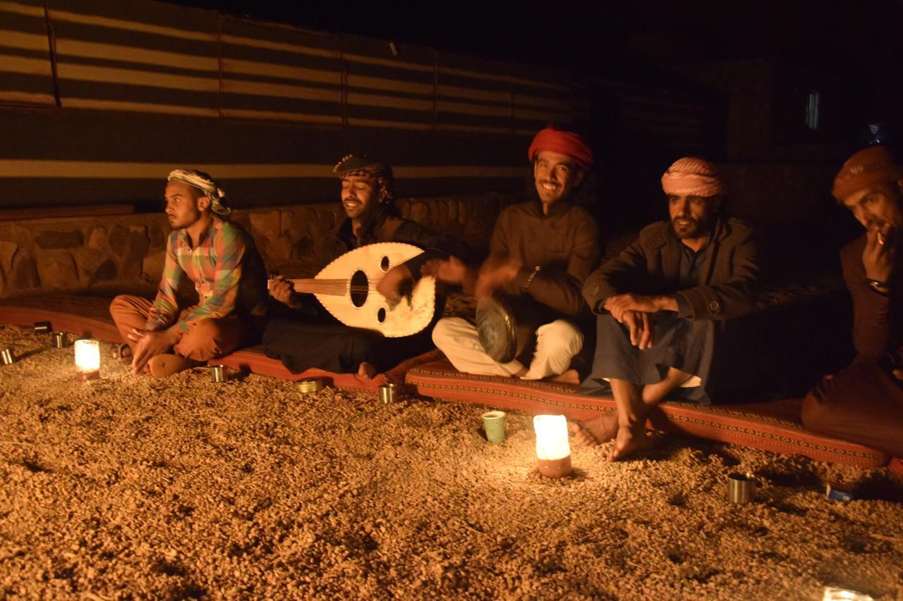 Wadi Rum Candles Camp ภายนอก รูปภาพ