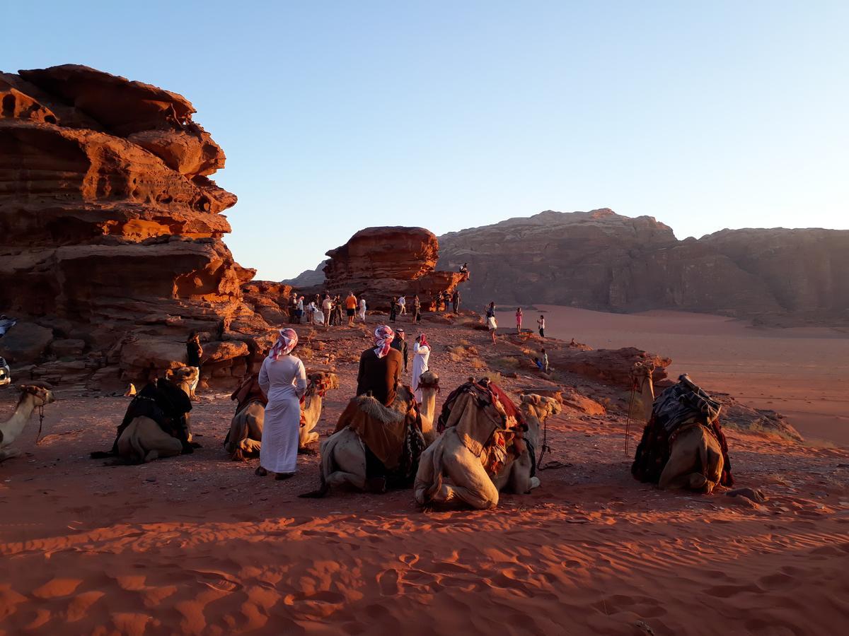 Wadi Rum Candles Camp ภายนอก รูปภาพ