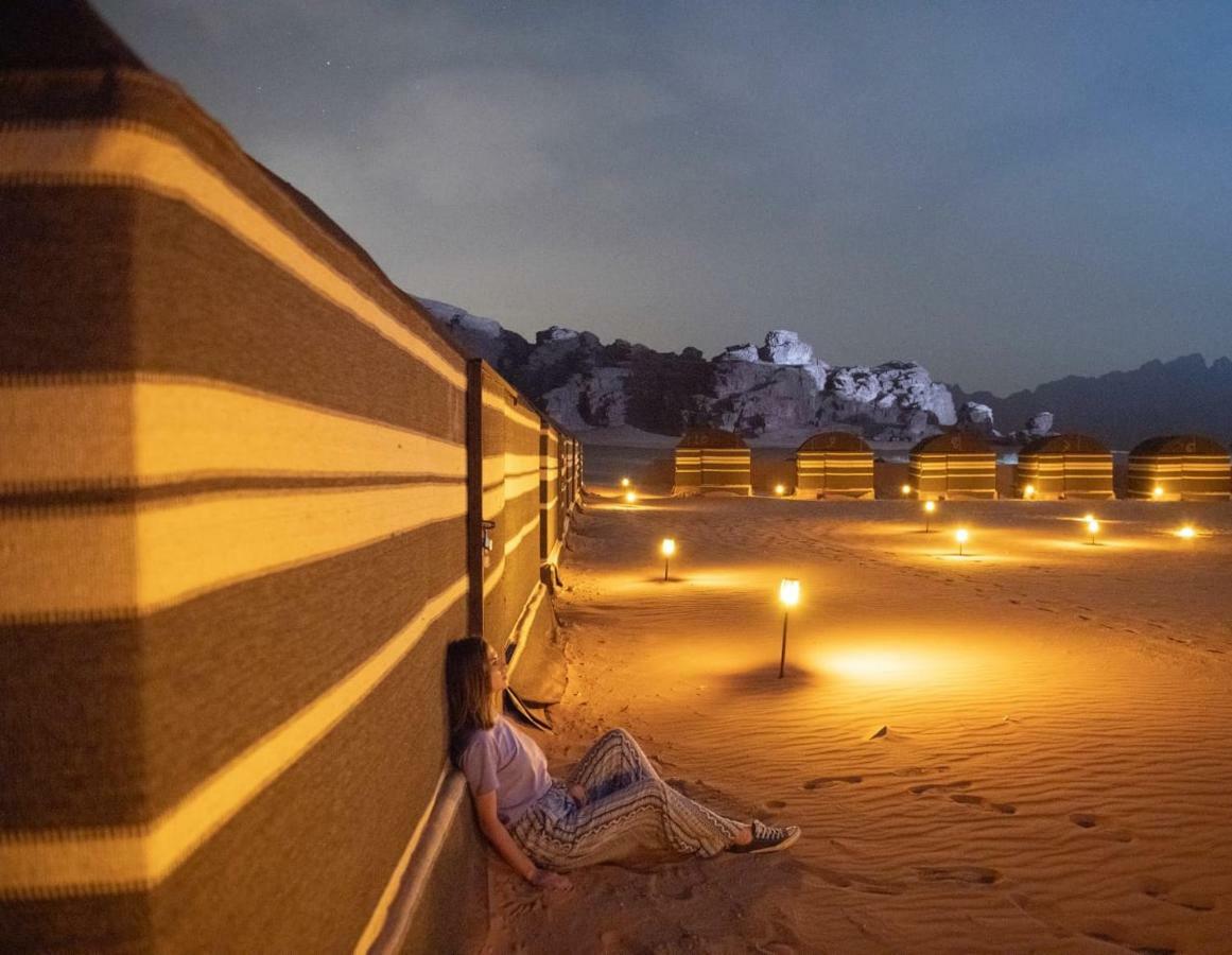 Wadi Rum Candles Camp ภายนอก รูปภาพ